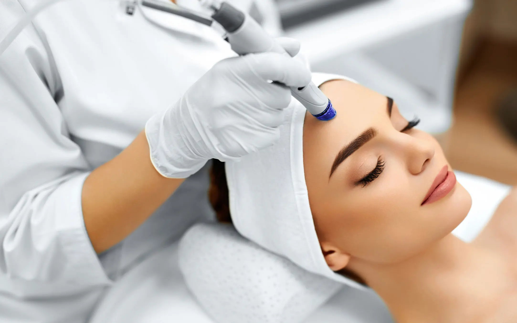 What Is Collagen Lift Therapy and How Can It Help Ageing, Loose Skin Sandy?